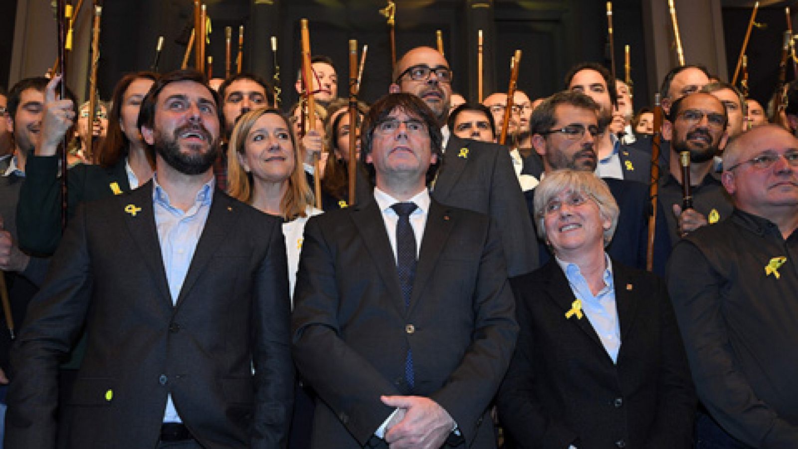 Puigdemont carga en Bruselas contra la UE: "¿Continuarán ayudando a Rajoy en este golpe de Estado?"