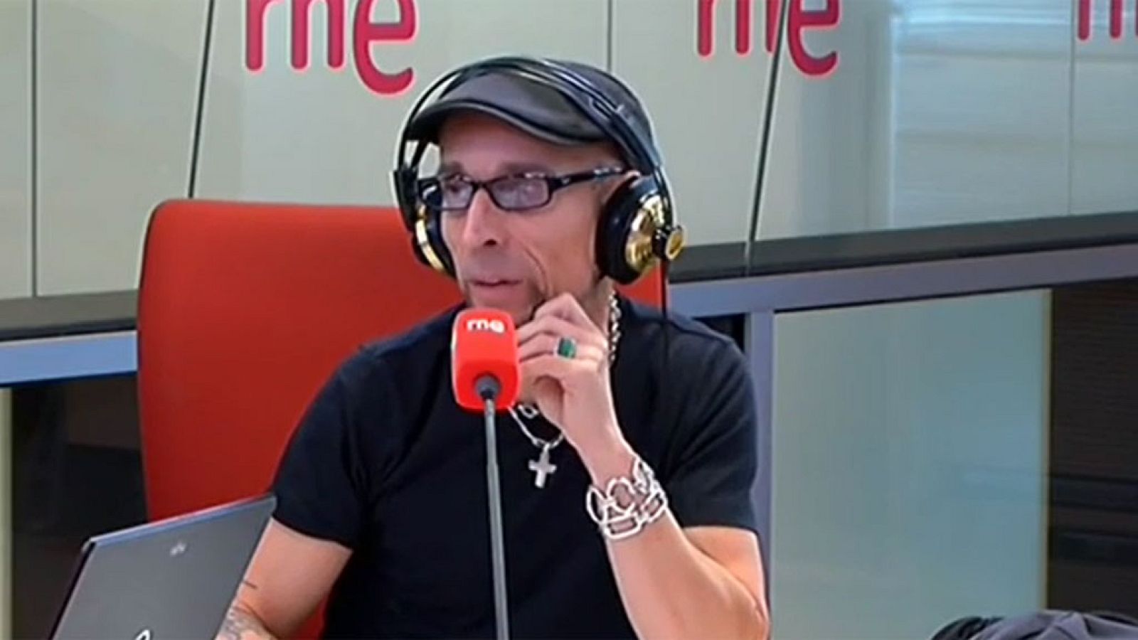 Las mañanas de RNE - Fito explica quién es "basurillas", muy importante para él - Ver ahora