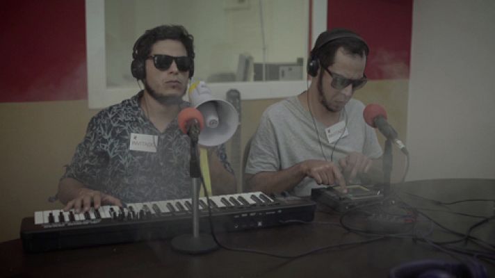 Mambo - Videoclip 'Paranormal'