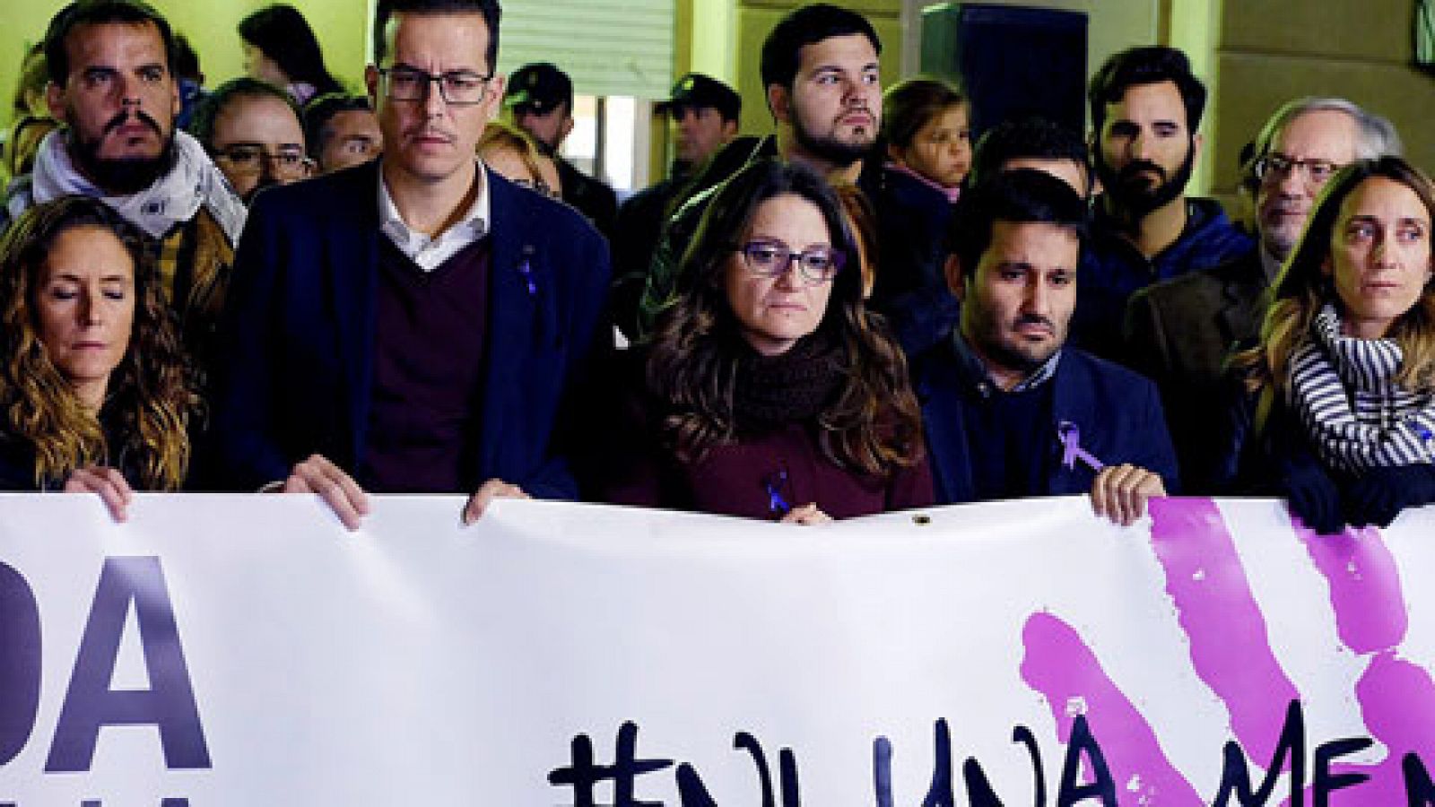 Telediario 1: El Gobierno valenciano analizará qué pudo fallar en el caso de la mujer asesinada por su expareja en Elda  | RTVE Play