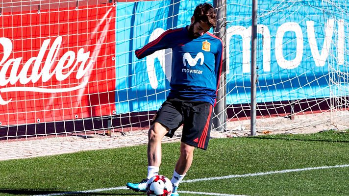 Telediario 1 - La selección española aterriza en Málaga con Isco a la cabeza