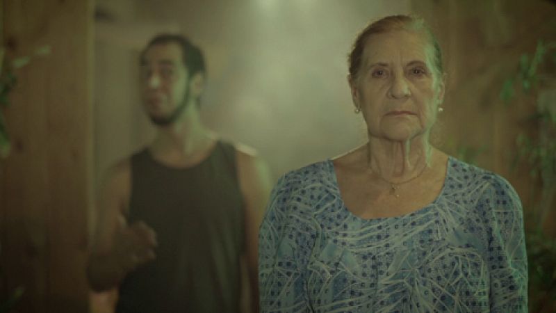 Mambo - Videoclip 'Abuela'