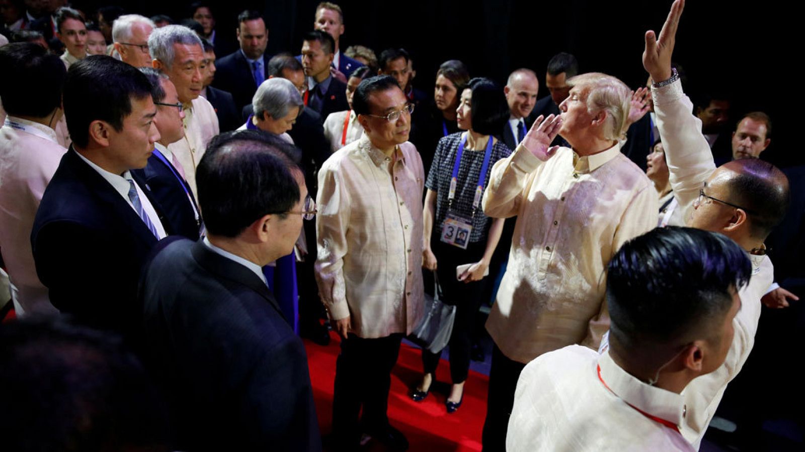 Telediario 1: Trump insta a parar a Corea del Norte mientras lanza un polémico tuit contra Kim Jong-un | RTVE Play