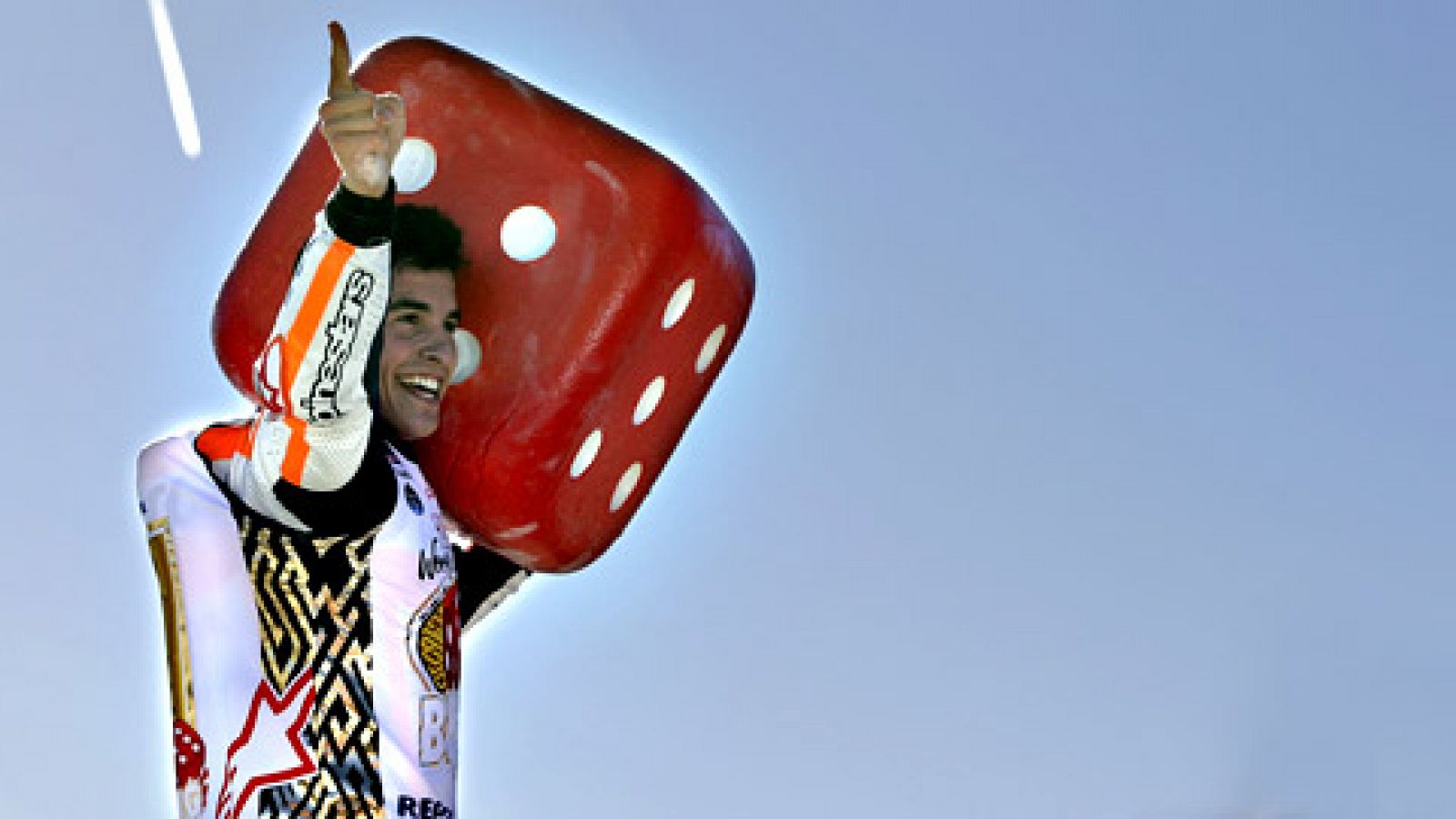 El español Marc Márquez (Repsol Honda RC 213 V) se ha proclamado campeón del mundo de MotoGP por cuarta vez al beneficiarse en la última carrera de la temporada, el Gran Premio de la Comunidad Valenciana, de la caída de su principal rival, el italian