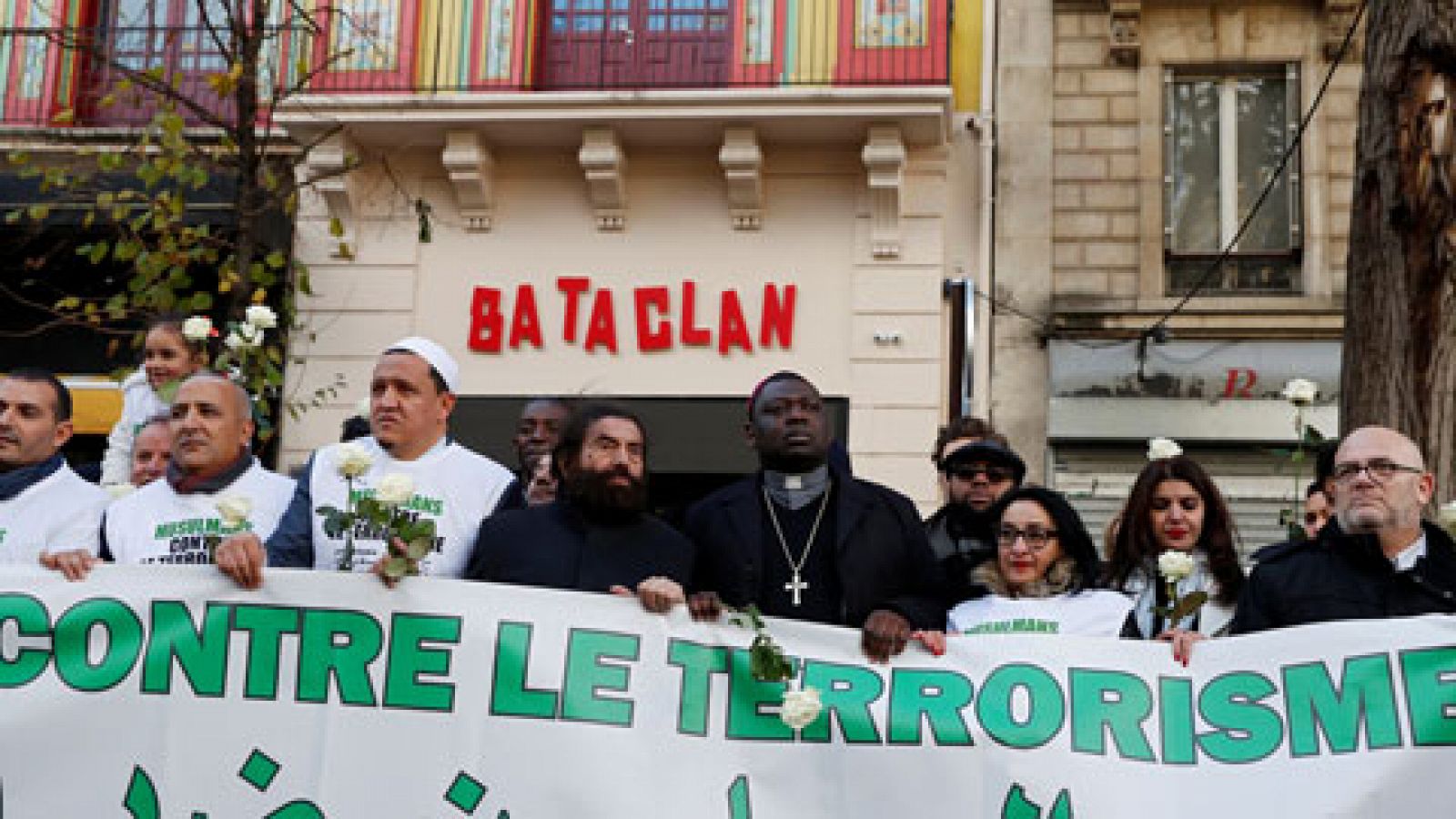 Telediario 1: Segundo aniversario de los atentados de París | RTVE Play