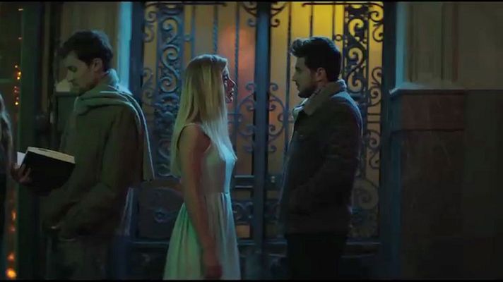 Telediario 1 - Amenábar firma el anuncio de la lotería de Navidad, "una historia de amor para que la gente la disfrute"