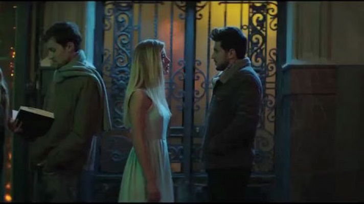 Telediario 1 - Amenábar firma el anuncio de la lotería de Navidad, "una historia de amor para que la gente la disfrute"