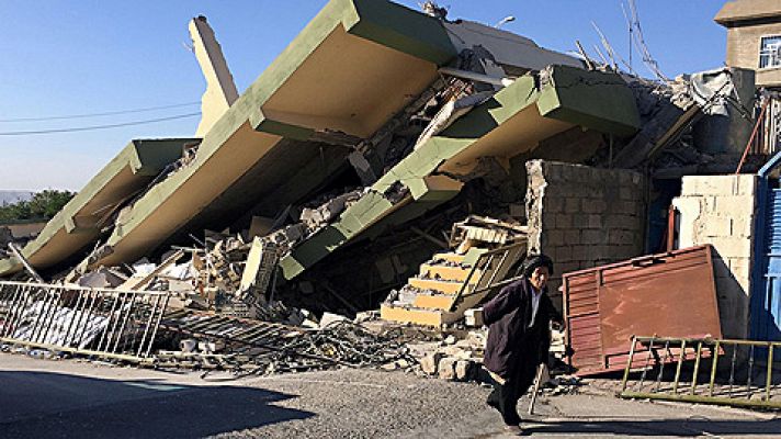 Telediario 1 - Miles de personas han quedado a la intemperie en Irán tras el último terremoto
