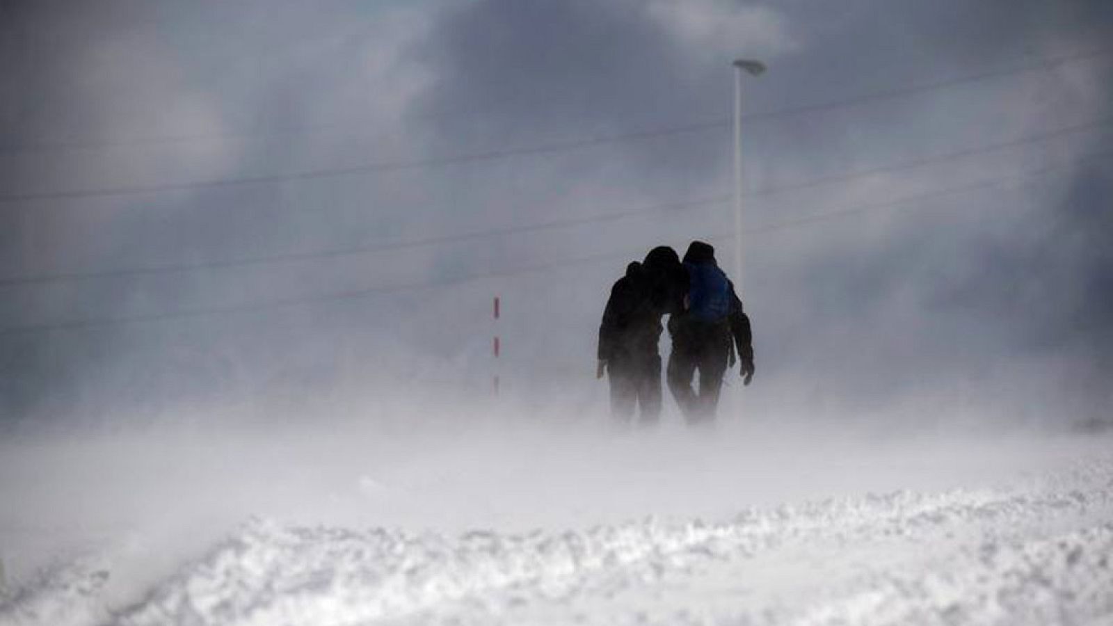 Las temperaturas descienden en todo el país y la cota de nieve se situa en los 1600-1800 metros