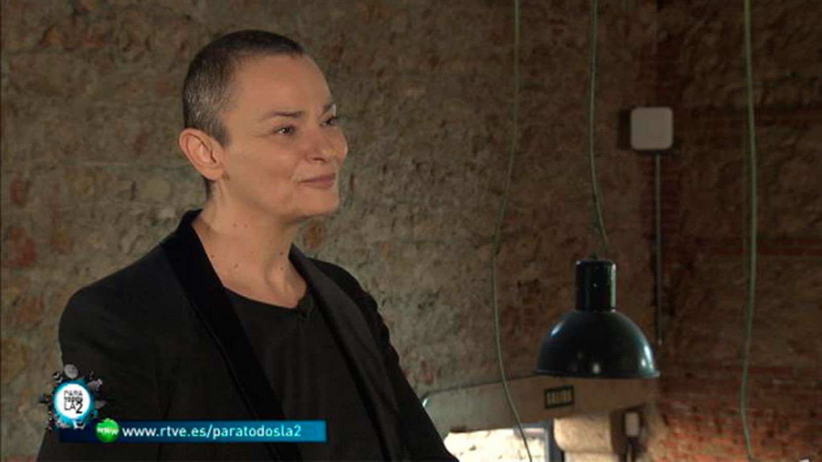 Para Todos La 2 - Antonella Broglia presenta algunas iniciativas sociales que utlizando líneas telefónicas