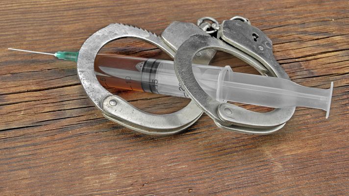 Telediario 1 - Posponen la ejecución de un preso por no encontrarle la vena