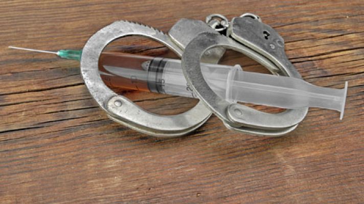 Telediario 1 - Posponen la ejecución de un preso por no encontrarle la vena