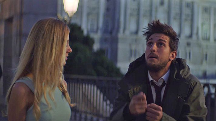 Lotería de Navidad - El protagonista del anuncio de la Lotería de Navidad habla sobre celebrar que te toca 'El Gordo' con cava