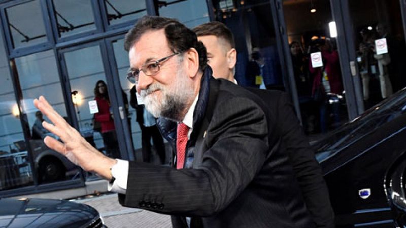Rajoy se reúne con el primer ministro belga el día de la declaración de Puigdemont en Bruselas