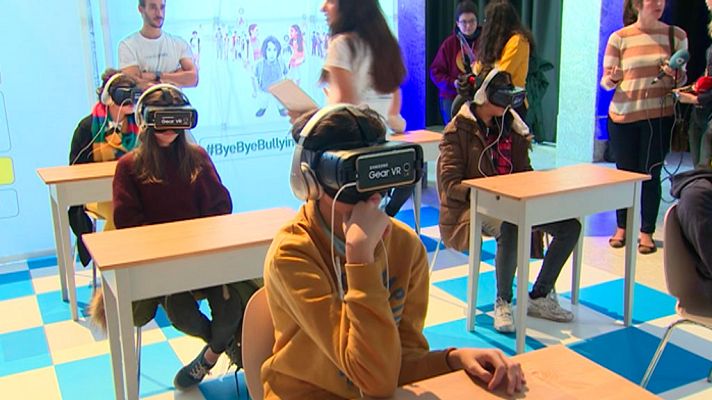Telediario 1 - Concienciar del problema del bullying con la realidad virtual