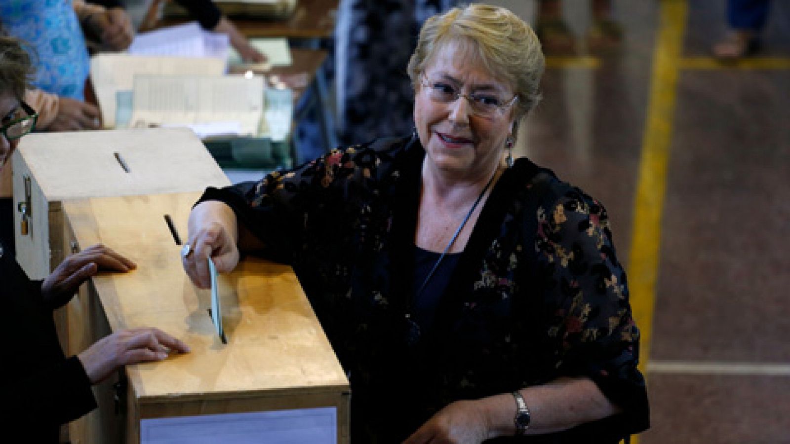 Chile celebra elecciones presidenciales y legislativas con Piñera como favorito para suceder a Bachelet