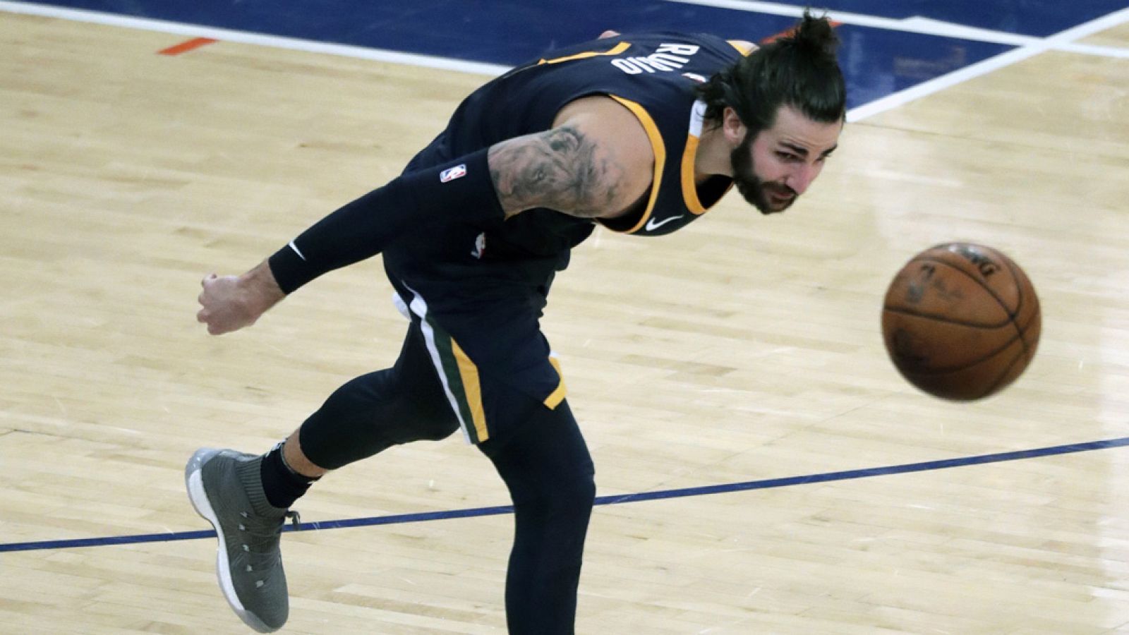 El base de los Jazz fue el mejor español en la jornada de la NBA, en la que Marc Gasol perdió con los Grizzlies.