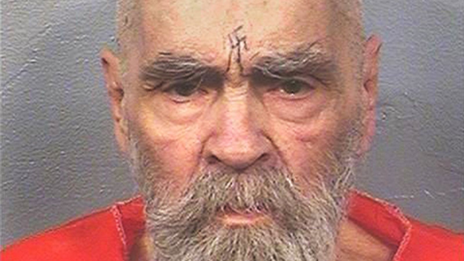 Telediario 1: Muere Charles Manson, uno de los asesinos en serie más famosos del siglo XX | RTVE Play