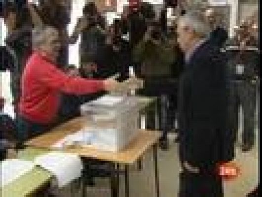 Los candidatos gallegos votan