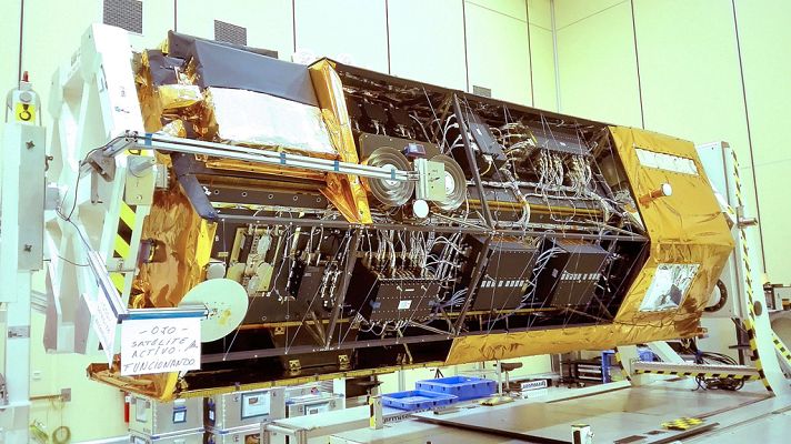 Telediario 1 - España pondrá en órbita en enero el satélite PAZ