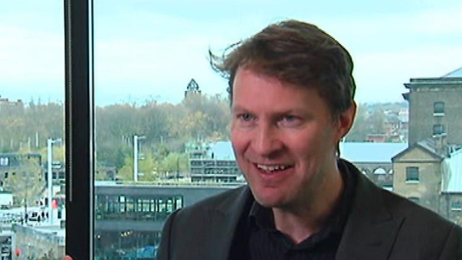 El periodista británico Luke Harding desvela en un libro las campañas de Rusia en internet