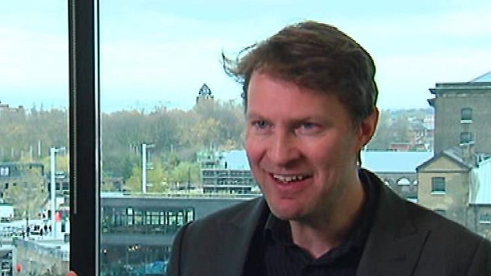 El periodista británico Luke Harding desvela en un libro las campañas de Rusia en internet