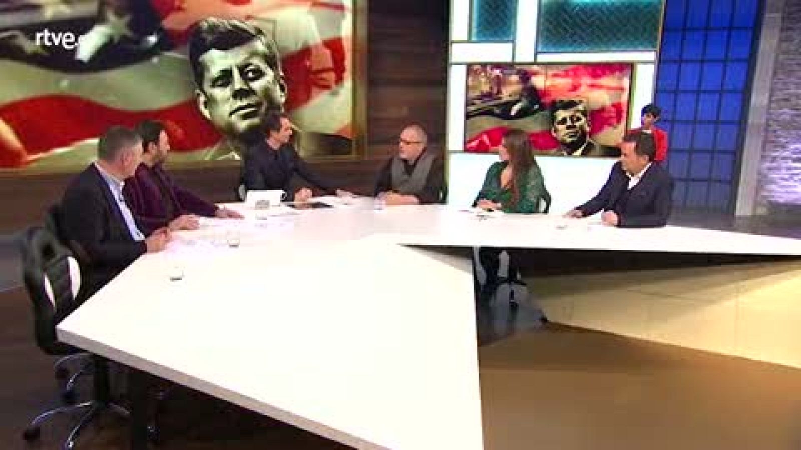 DEBATE | Ayer hizo 54 años del asesinato de Kennedy en Dallas. Hablamos sobre la teoría de la 'bala saltarina'