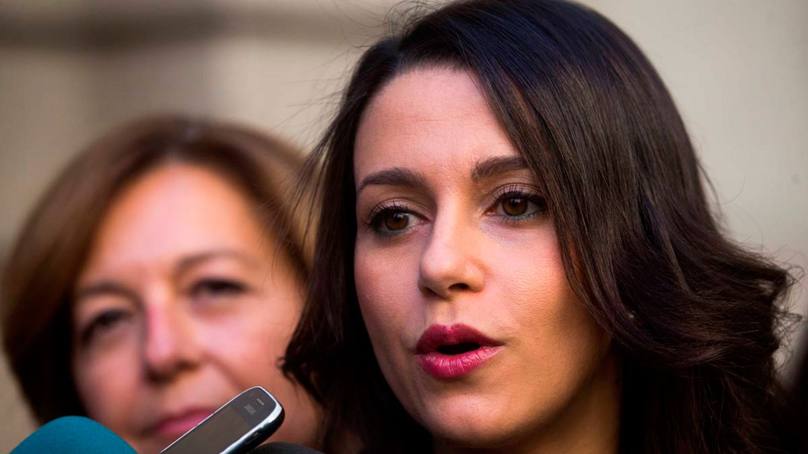 Arrimadas advierte a Sánchez que los votantes no entenderán que no quiera formar un gobierno alternativo con Cs