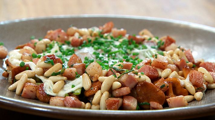 RTVE Cocina - Setas salteadas con velo de leche