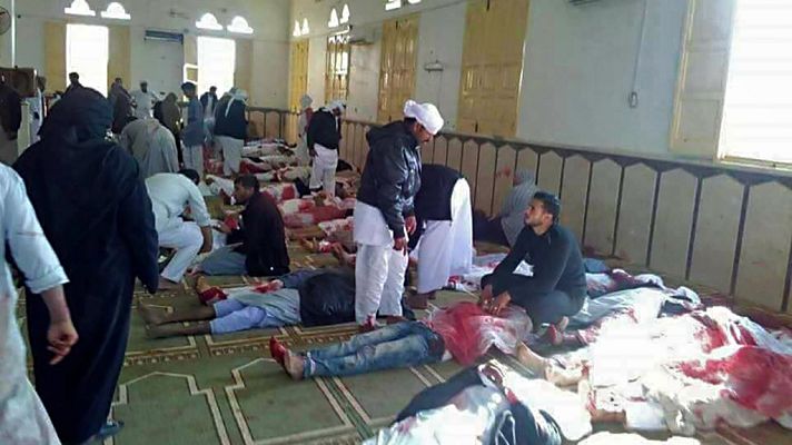 La tarde en 24h - Un atentado contra una mezquita del Sinaí deja al menos 235 muertos en Egipto