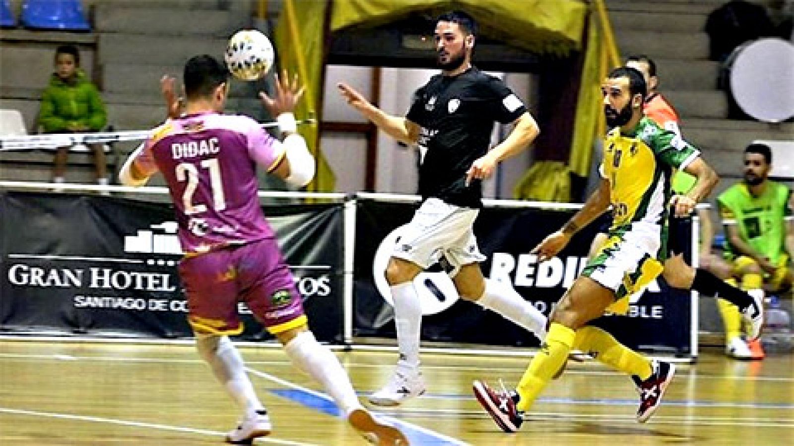 Sin programa: LNFS Jornada 12. Resumen: Santiago Futsal 1-5 Jaén Paraíso Interior | RTVE Play