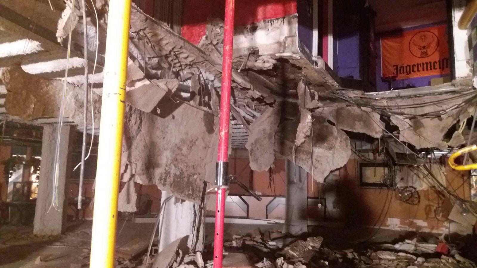Cuarenta heridos al hundirse el suelo de una discoteca en Adeje