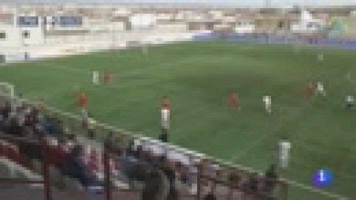 Telediario 1 - Un recogepelotas de 12 años, héroe en Huelva