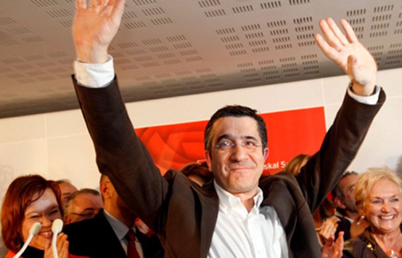  Patxi López califica los resultados obtenidos de históricos.