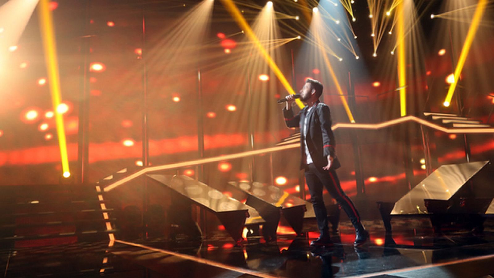 Operación Triunfo - Agoney canta 'Rise like a phoenix', Conchita Wrust, en la Gala 5 de OT