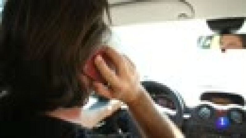 Una nueva campaña de la DGT alerta del peligro de mirar el móvil mientras se conduce