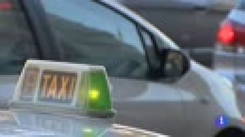 El sector del taxi acusa a los VTC de competencia desleal