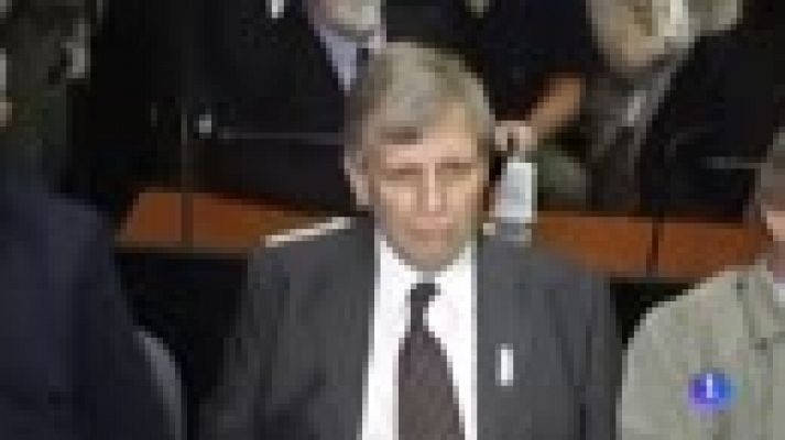 Telediario 1 - La justicia argentina condena a los responsables de los 'vuelos de la muerte' en una sentencia histórica