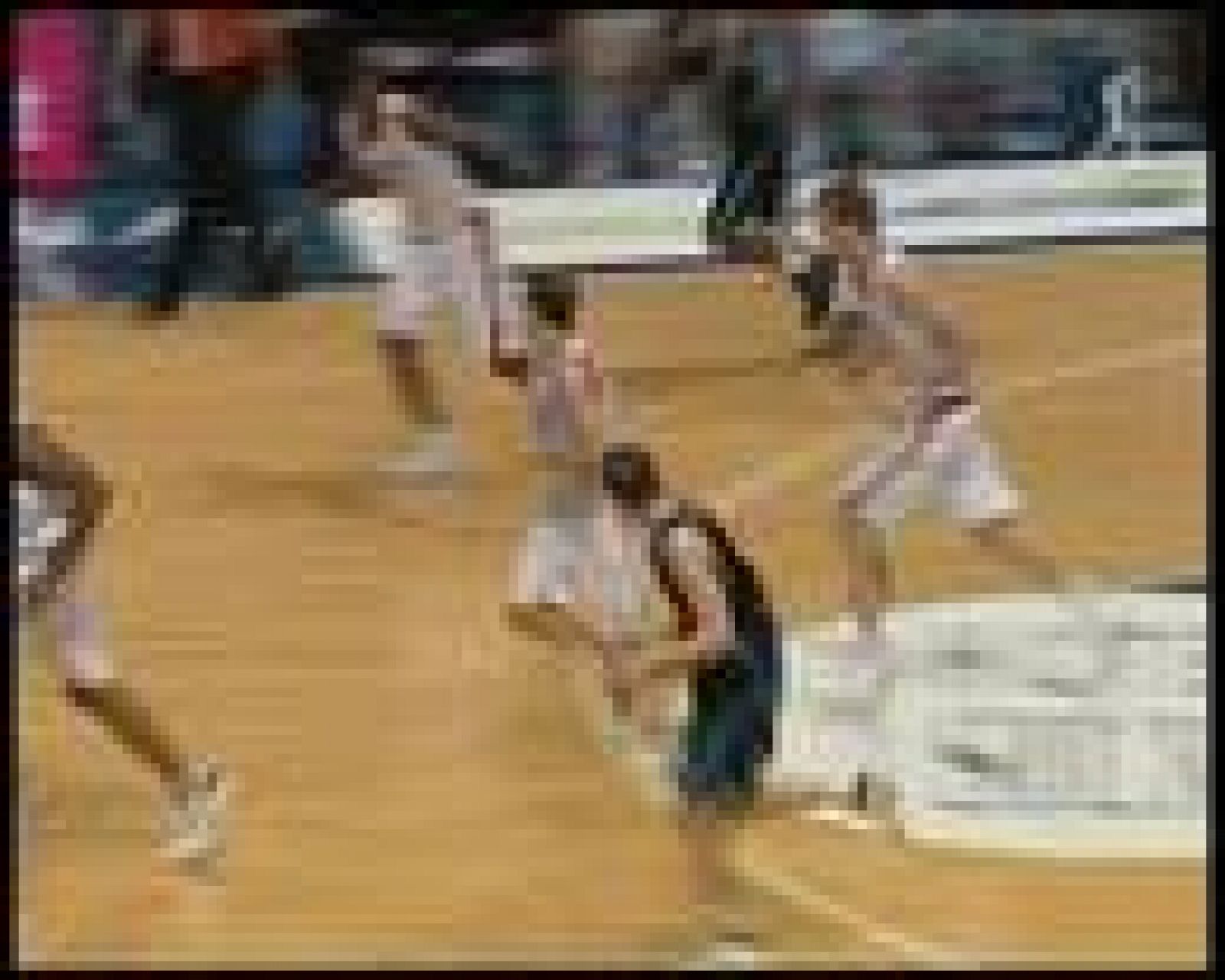 Baloncesto en RTVE: Tau Vitoria 92-75 Cajasol Sevilla | RTVE Play