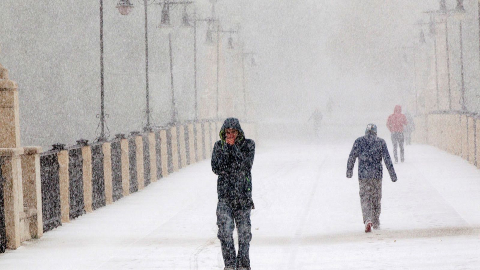El temporal de frío y nieve provoca numerosos problemas, especialmente en el norte peninsular | Ver