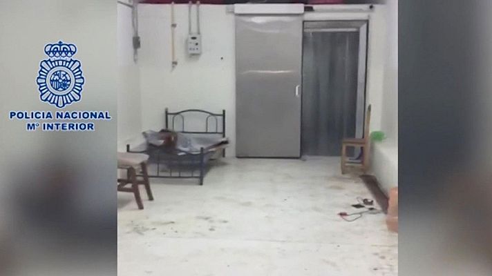 Telediario 1 - Rescatan a dos españoles en México tras permanecer tres días secuestrados en un cámara frigorífica