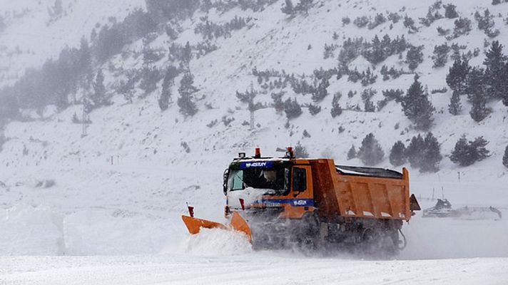 El tiempo - Nuevas nevadas en Pirineos y Baleares