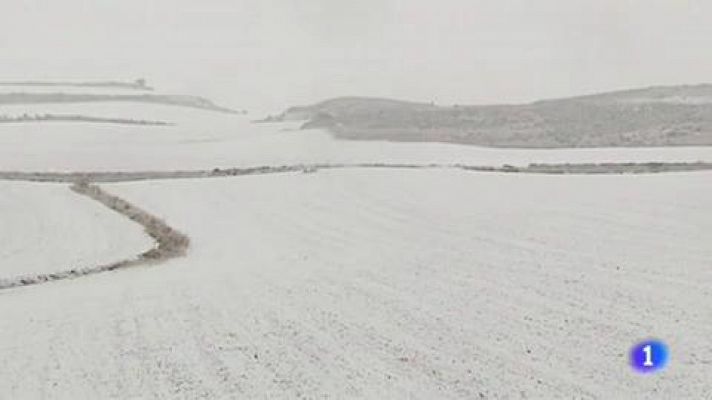 Telediario 1 - Las nevadas afectan también a la circulación por carretera