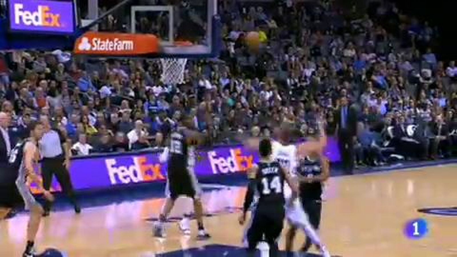 Pau se lleva otra vez el duelo de los Gasol