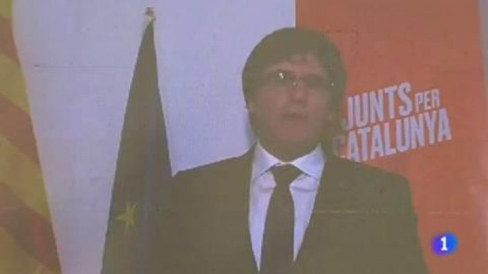 Telediario 1 - Puigdemont ha participado por videoconferencia en la presentación de su lista para las elecciones