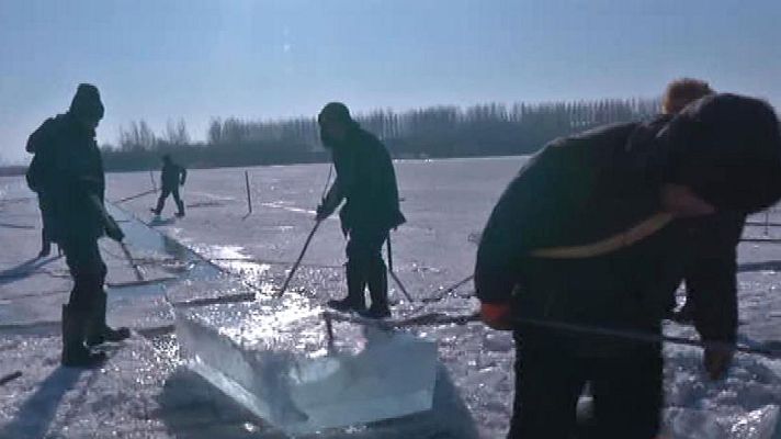 Informativo 24h - La minería de hielo, una larga tradición en el noreste de China