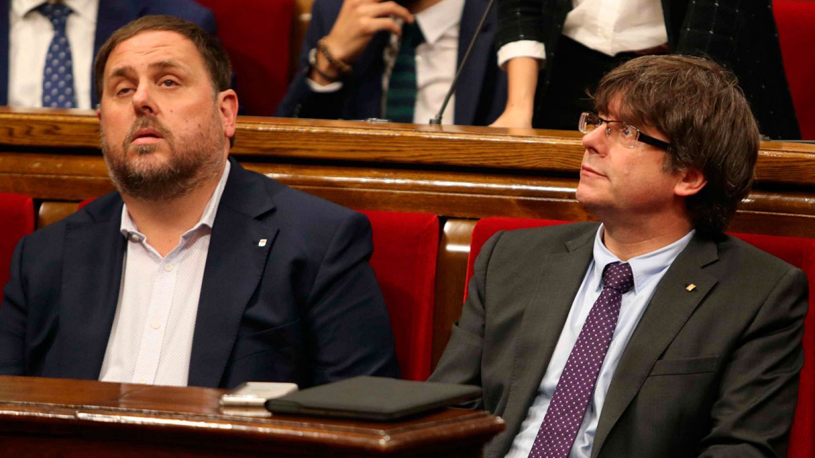 El Supremo decide si pone en libertad a los exconseller mientras Puigdemont declara en Bruselas