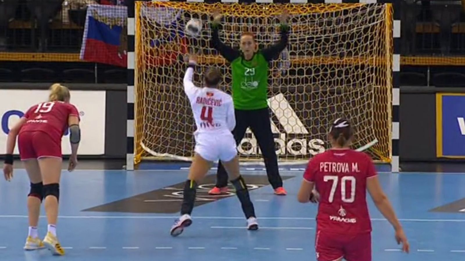 Balonmano - Campeonato del Mundo Femenino: Montenegro - Rusia