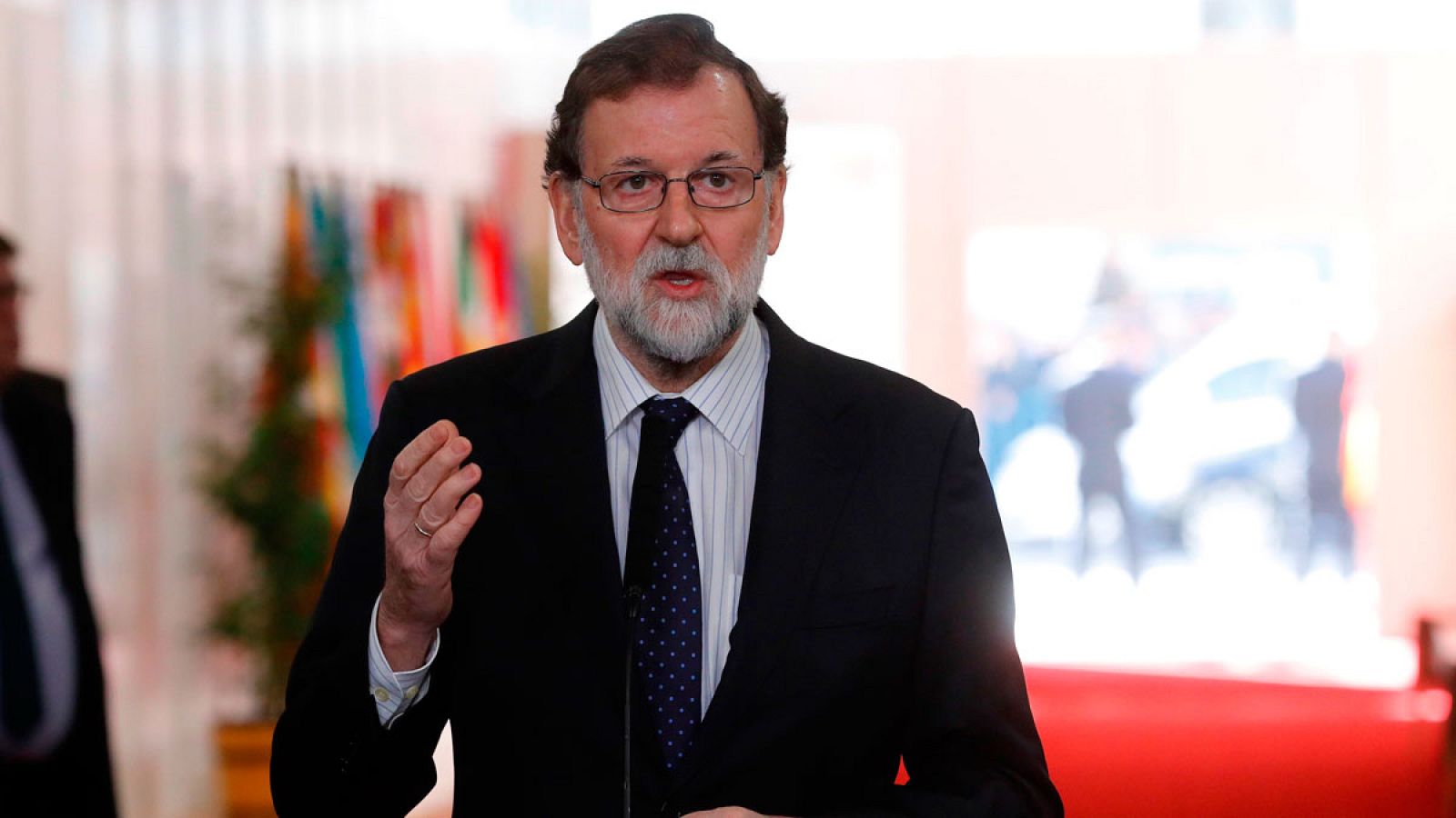 Rajoy abierto a reforma Constitución sólo con consenso y con una "idea clara"