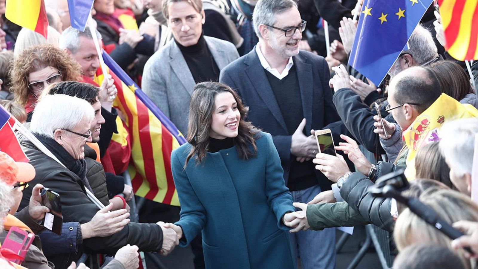 Telediario 1: Los mensajes sobre la Constitución centran la jornada en la campaña electoral catalana | RTVE Play